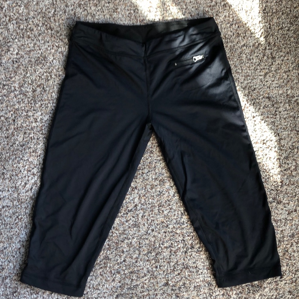 Aerie cropped work out pants